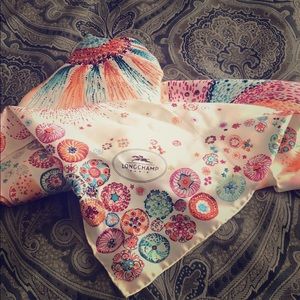 Longchamp scarf
